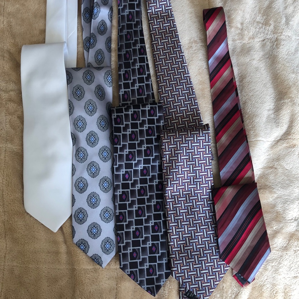 Multiple ties of different variety + colors